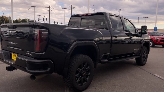 Used 2026 GMC Sierra 3500 AT4 w/ AT4 Premium Plus Package AWD/4WD image 9