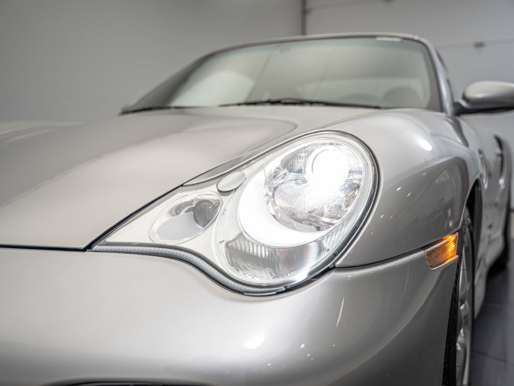 Used 2003 Porsche 911 Turbo AWD/4WD image 16