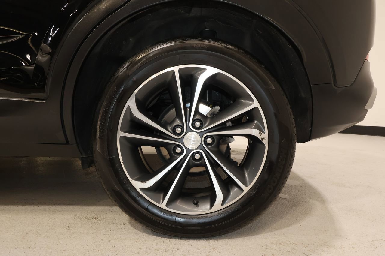 Certified 2023 Buick Encore GX Select image 32