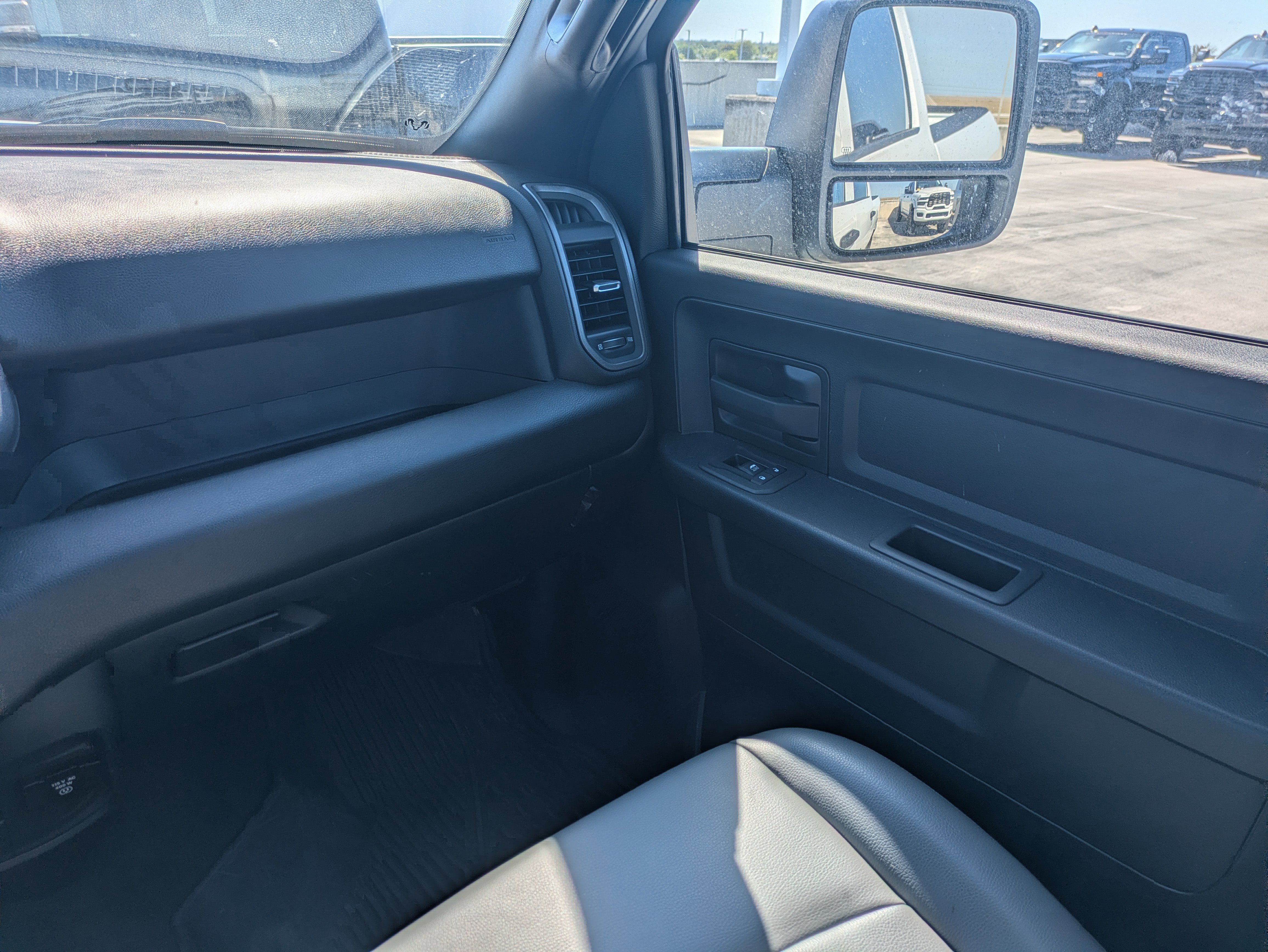 New 2026 RAM 2500 Tradesman image 18