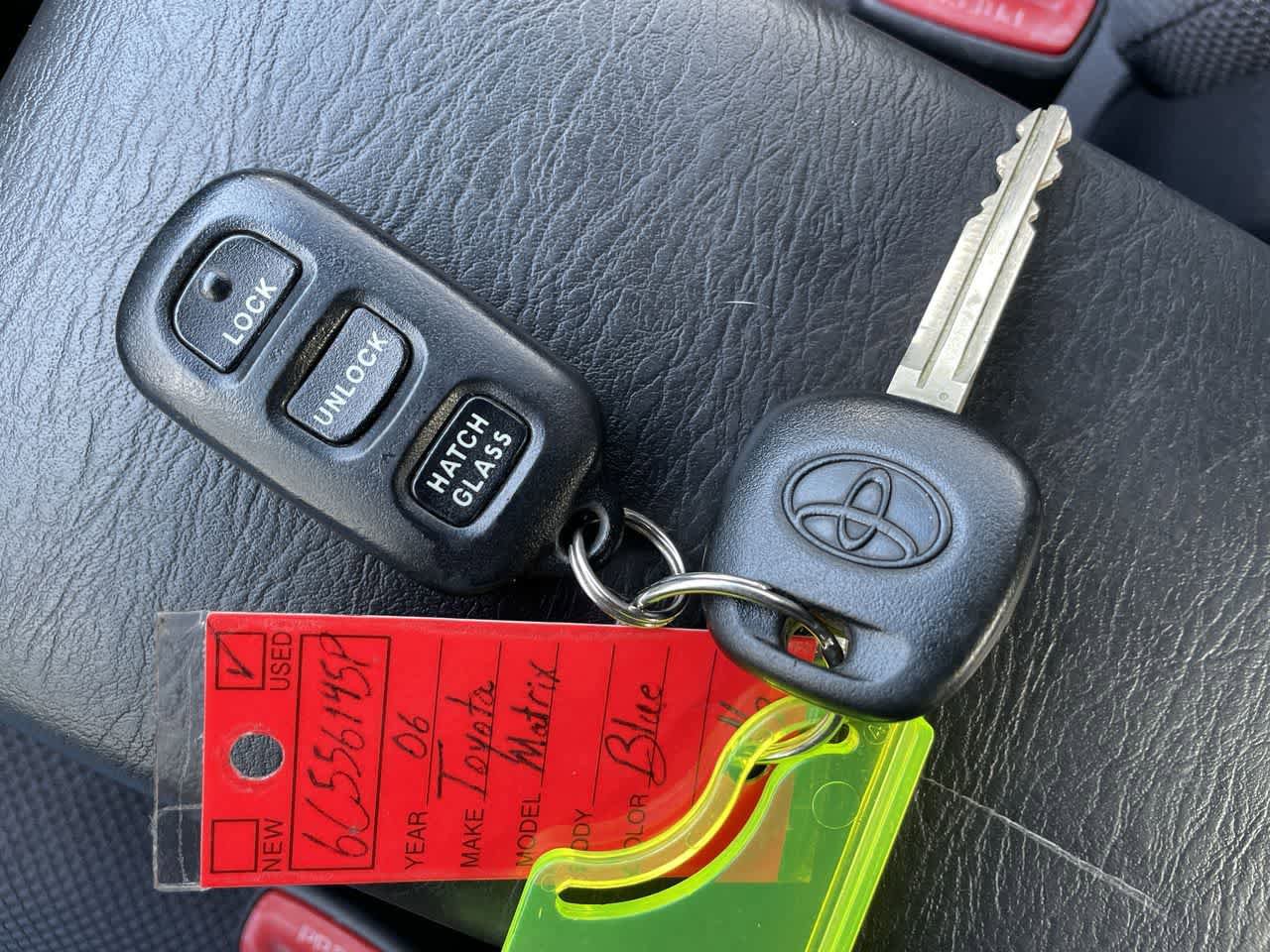 Used 2006 Toyota Matrix AWD image 26
