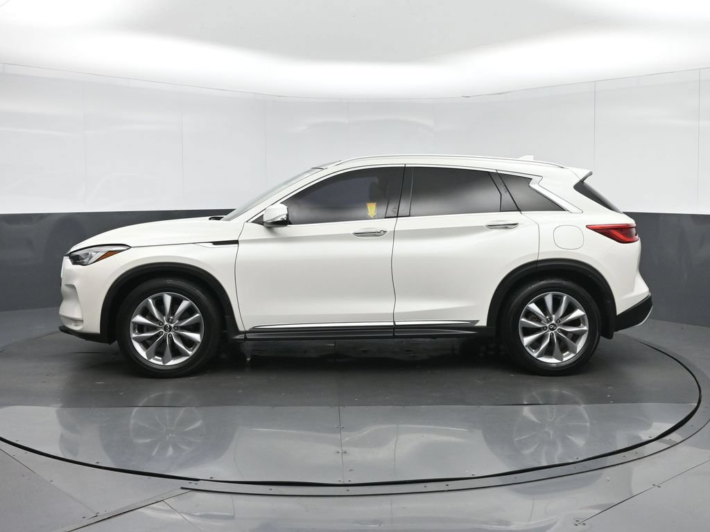 Used 2019 INFINITI QX50 Luxe w/ Navigation Package FWD image 4