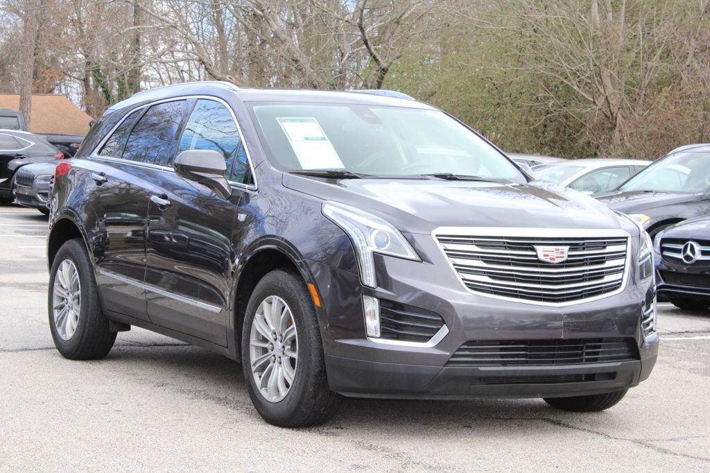 Used 2018 Cadillac XT5 Luxury w/ Driver Awareness Package FWD image 1
