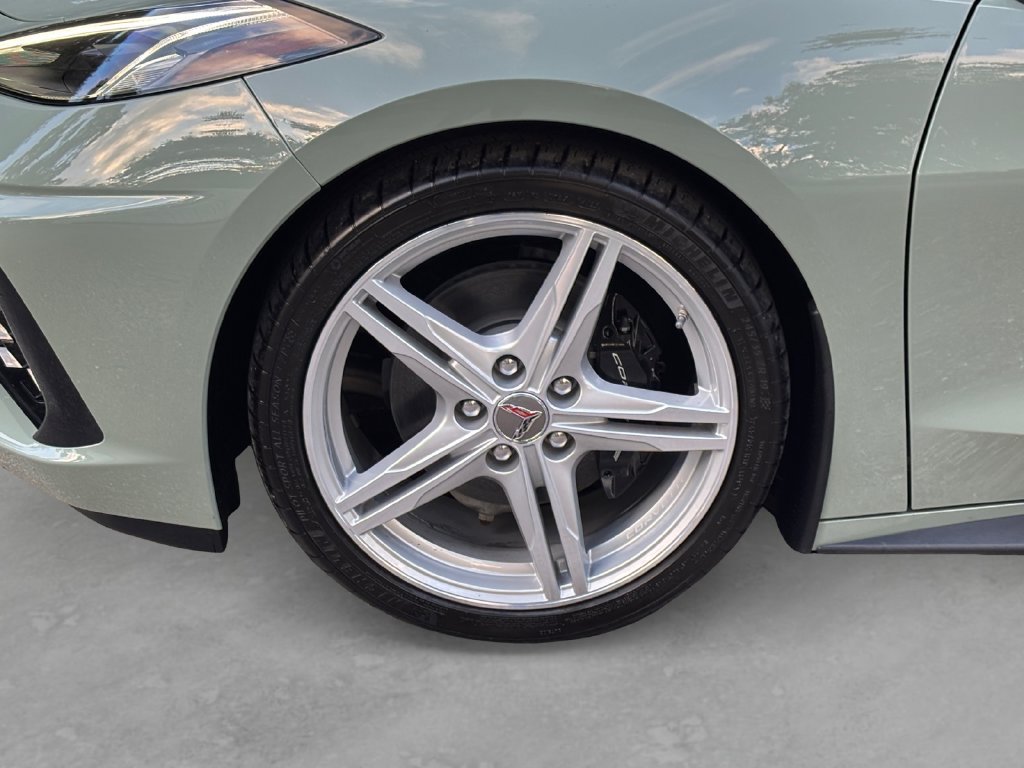 Used 2024 Chevrolet Corvette Stingray Coupe w/ Chrome Exterior Badge Package RWD image 9