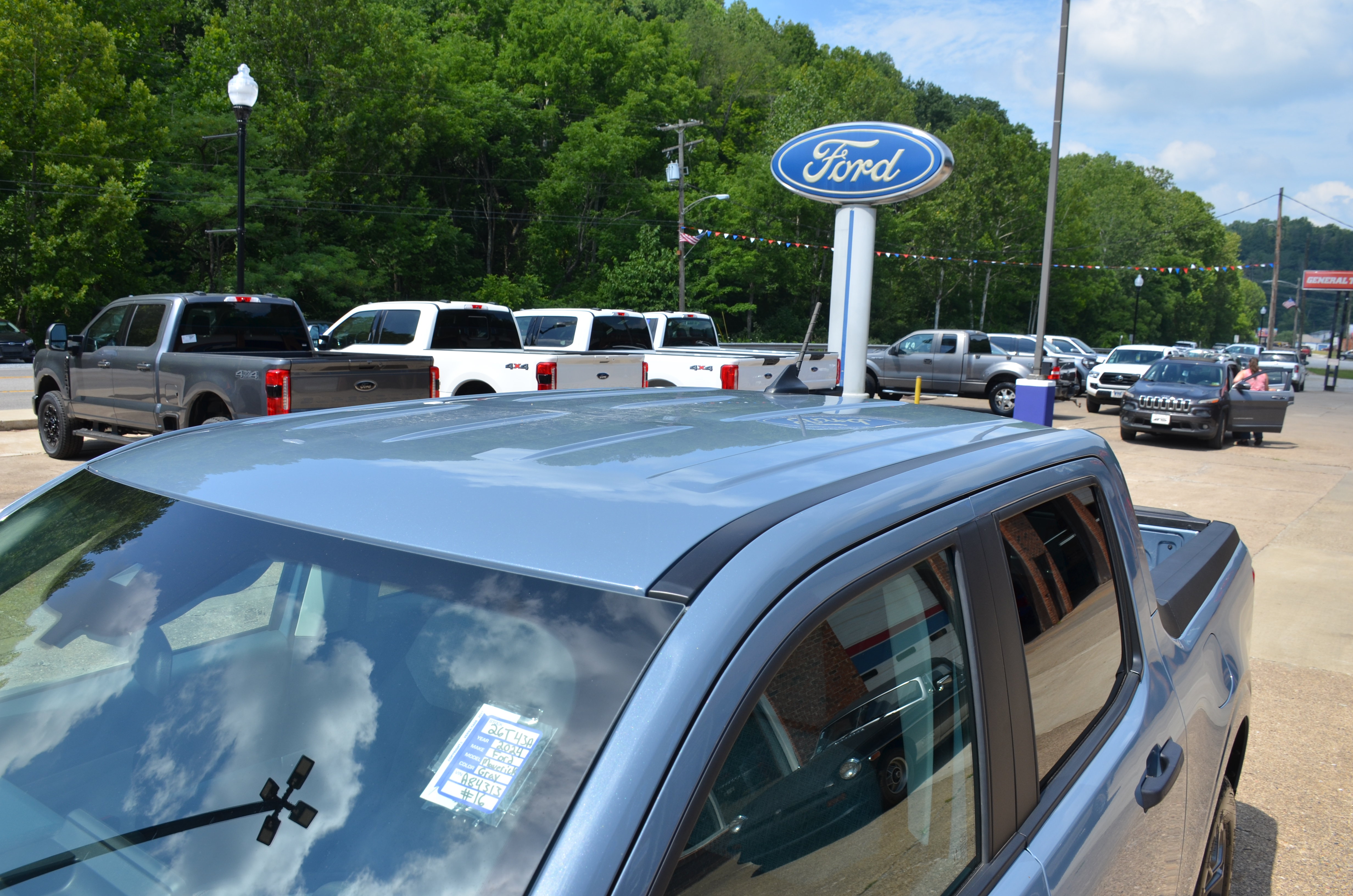 Used 2024 Ford Maverick XLT w/ Equipment Group 300A Standard AWD/4WD image 21