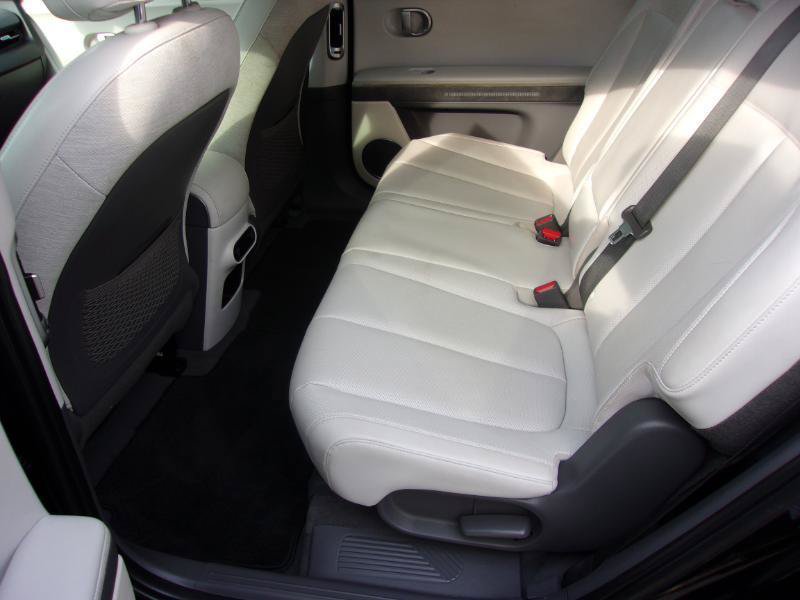 Used 2022 Hyundai Ioniq 5 SEL w/ Cargo Package RWD image 19