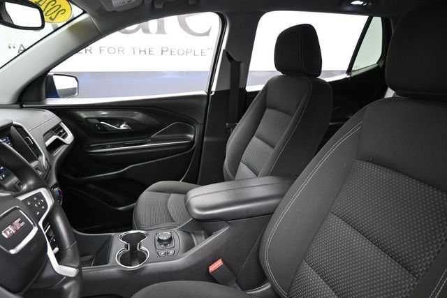 Used 2024 GMC Terrain SLE w/ Driver Convenience Package FWD image 17