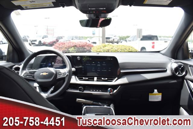 New 2026 Chevrolet Equinox LT FWD image 3