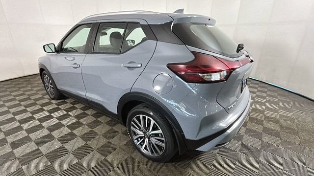 Used 2021 Nissan Kicks SV FWD image 5