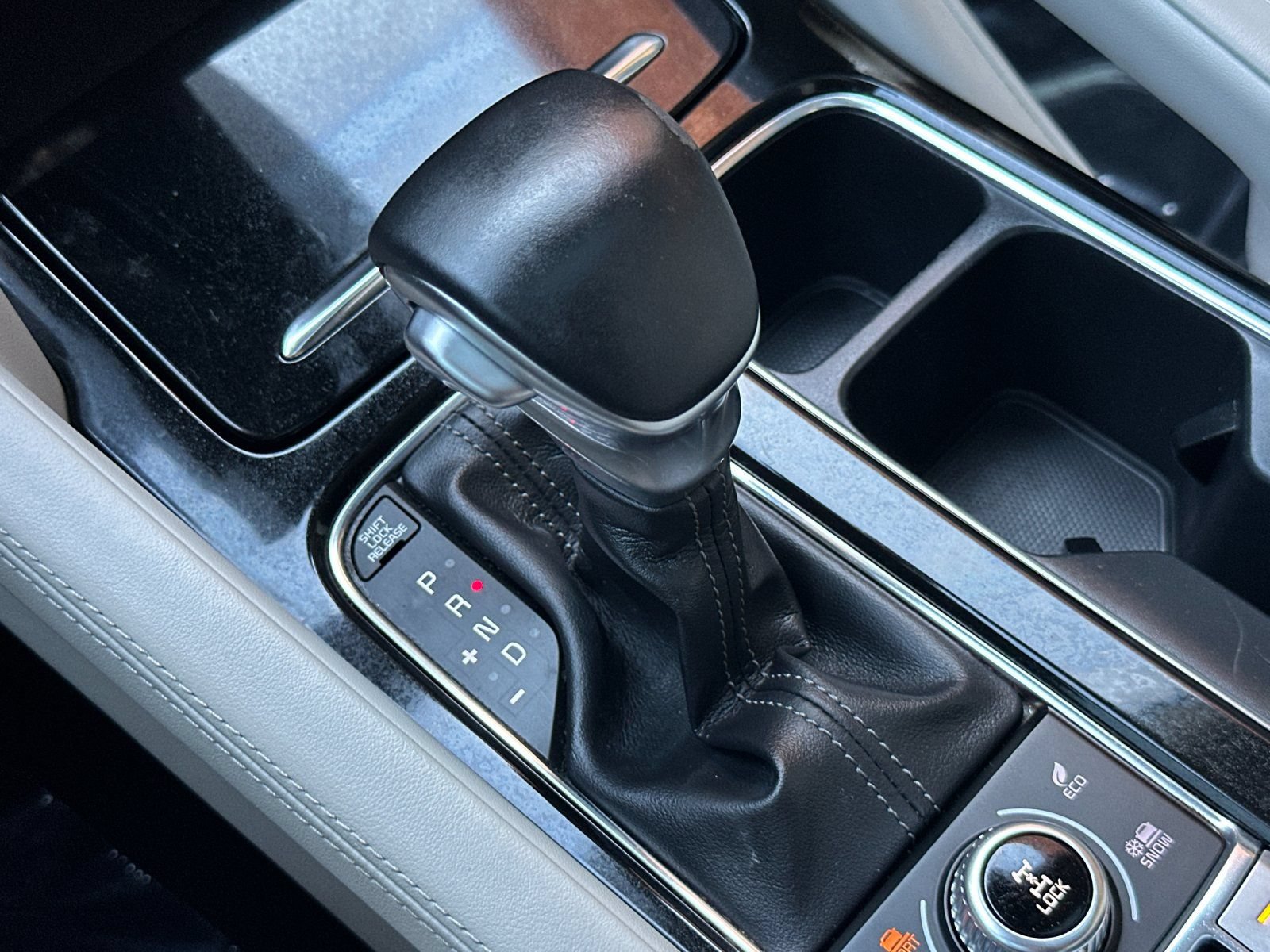 Used 2020 Kia Telluride SX w/ SX Prestige Package AWD/4WD image 29