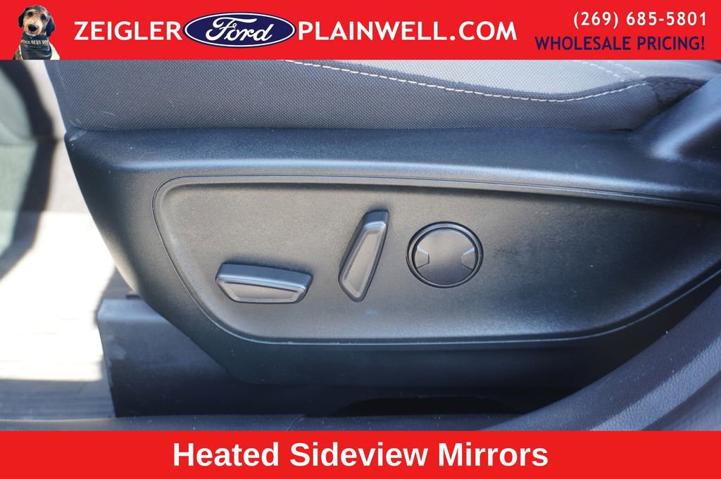 Used 2022 Ford Escape SE w/ Cold Weather Package image 17