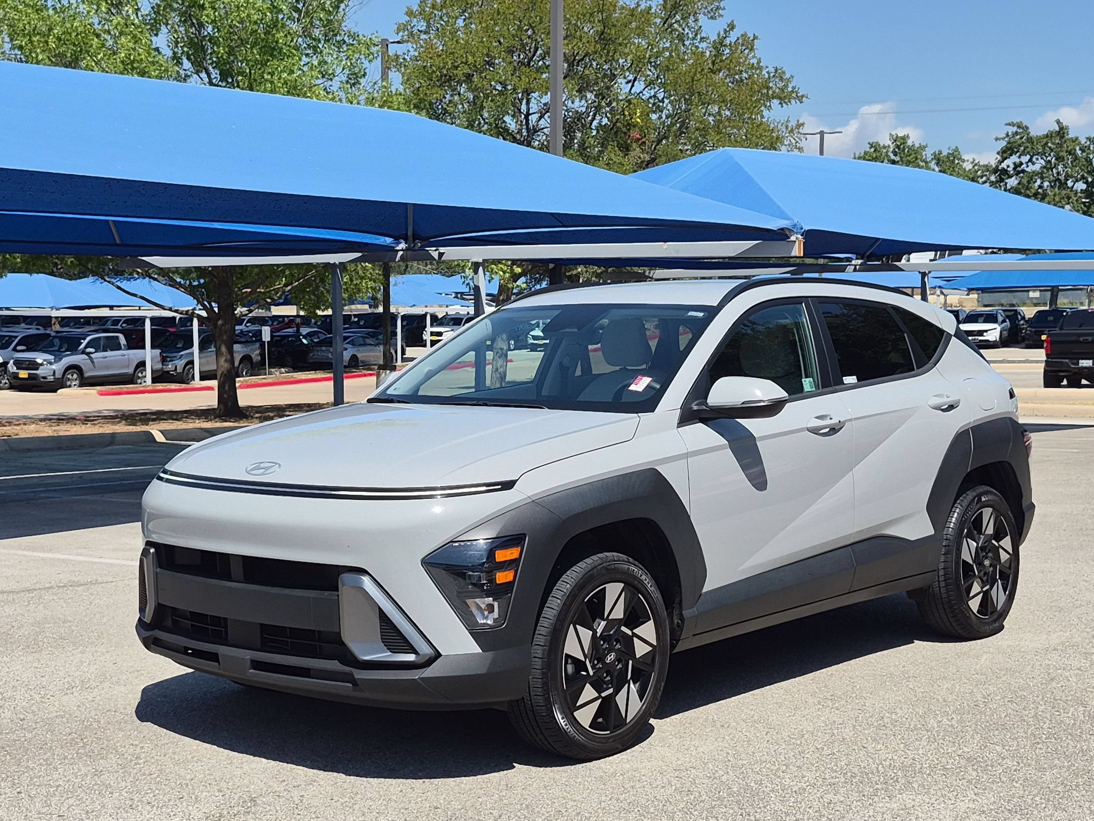 Used 2024 Hyundai Kona SEL AWD/4WD image 7