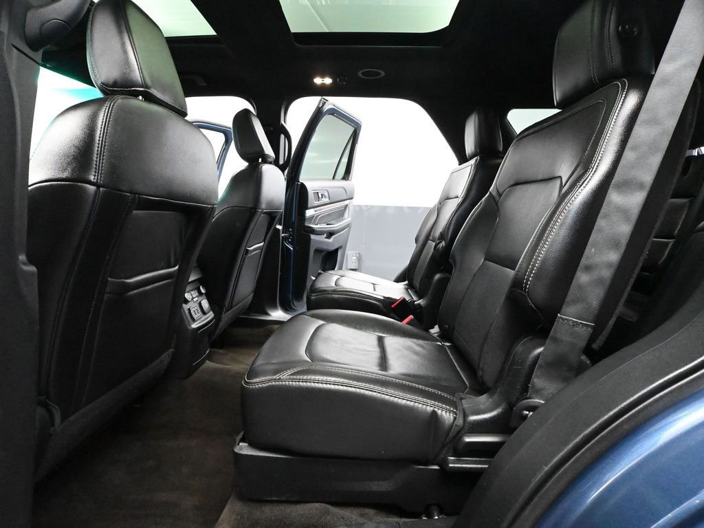 Used 2018 Ford Explorer Limited w/ Equipment Group 301A image 39
