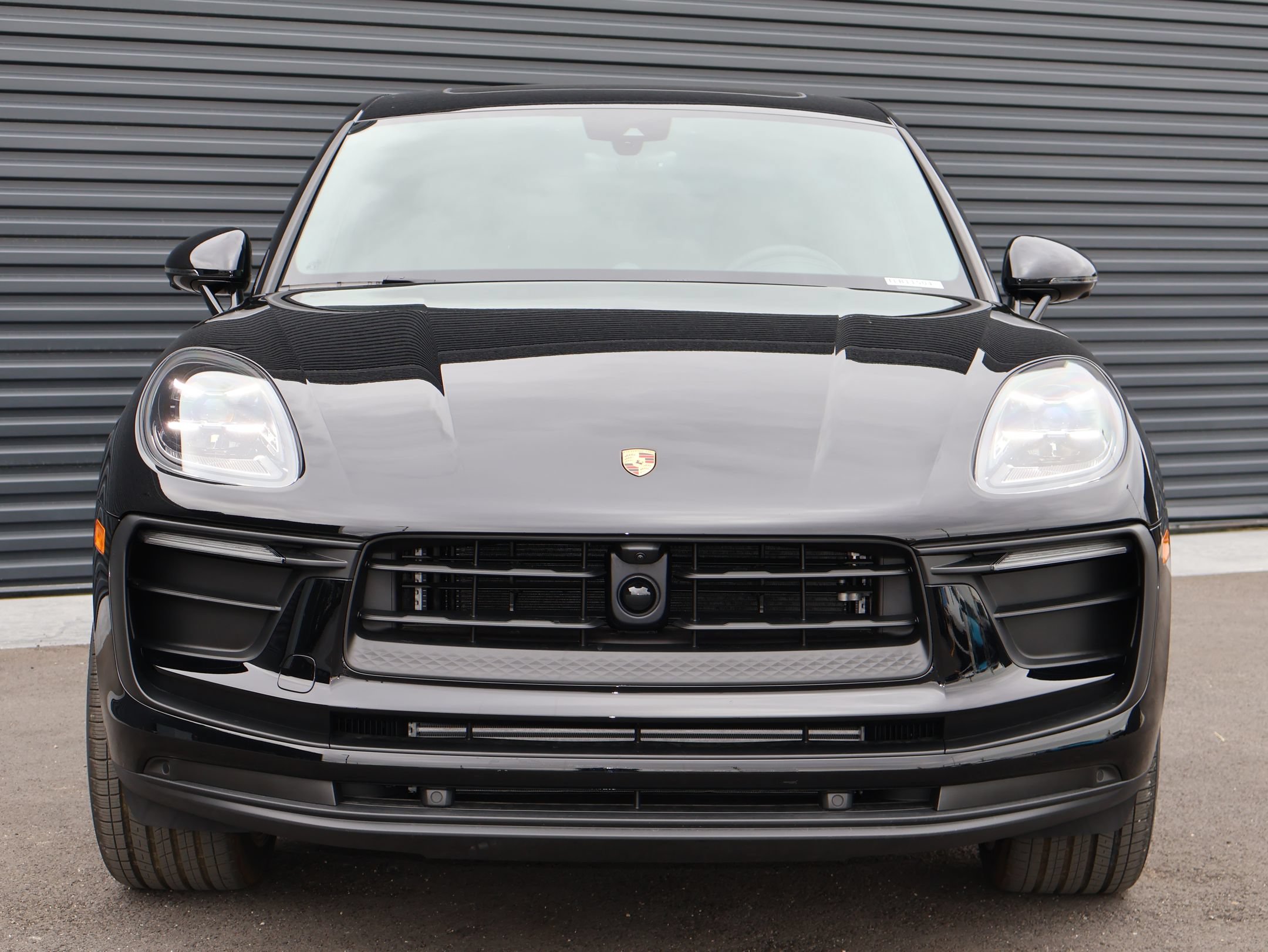 New 2026 Porsche Macan AWD/4WD image 6