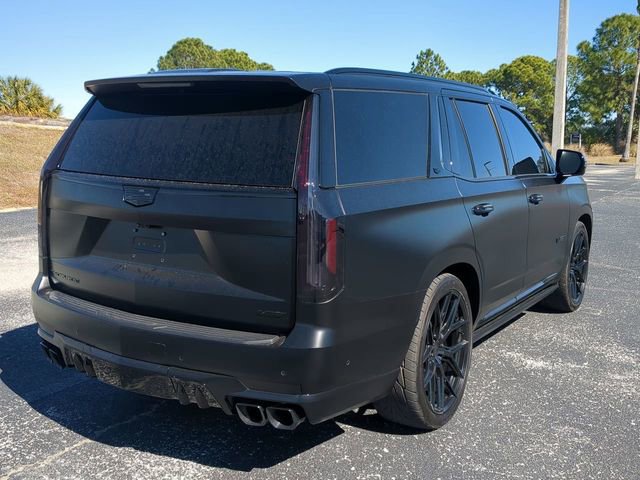 Used 2024 Cadillac Escalade V w/ LPO, ONYX Package image 5