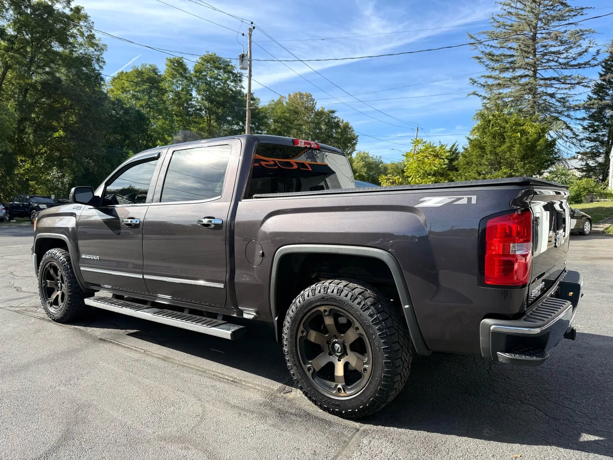Used 2015 GMC Sierra 1500 SLT AWD/4WD image 3