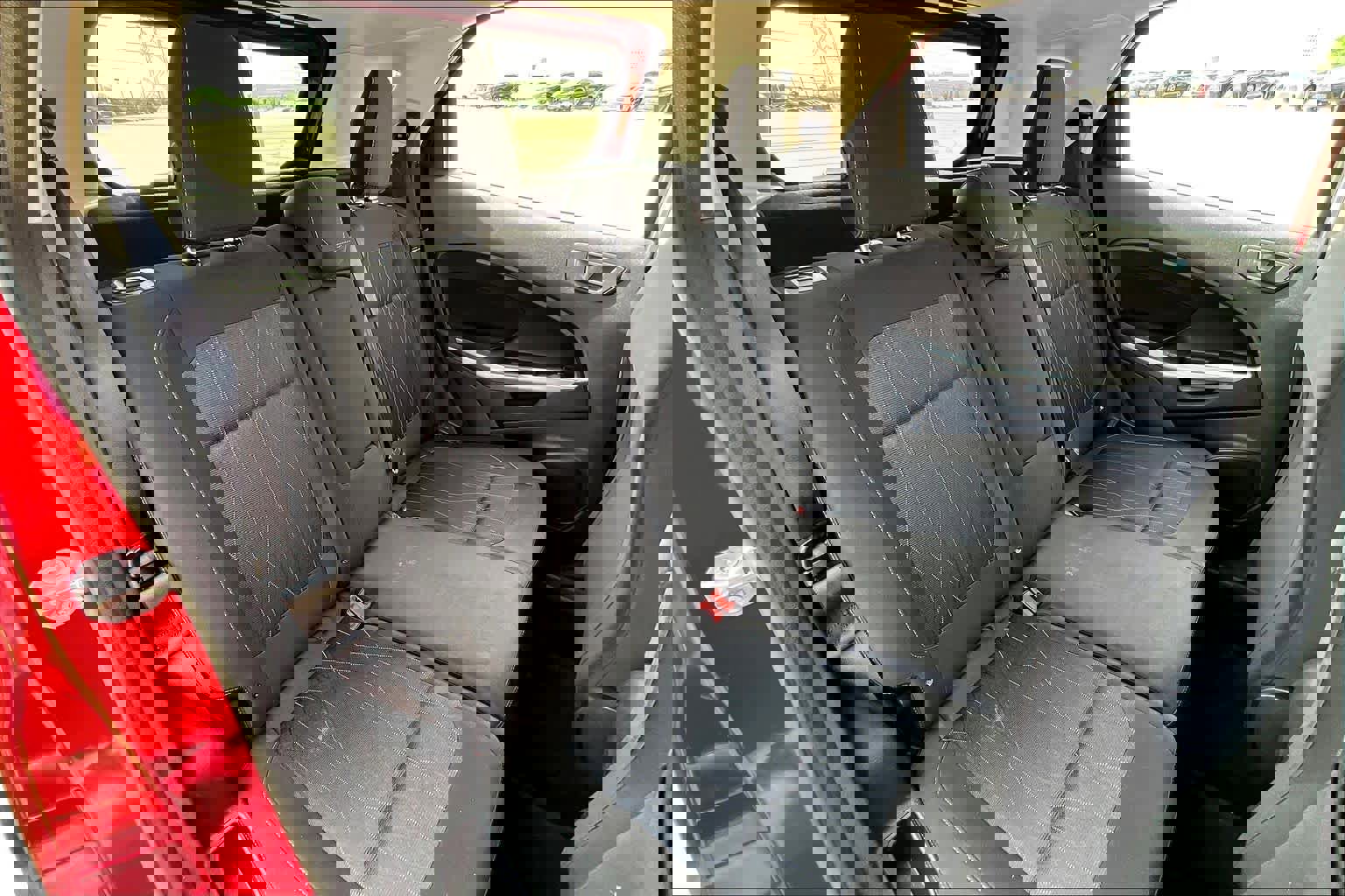 Used 2020 Ford EcoSport SE w/ SE Convenience Package image 19