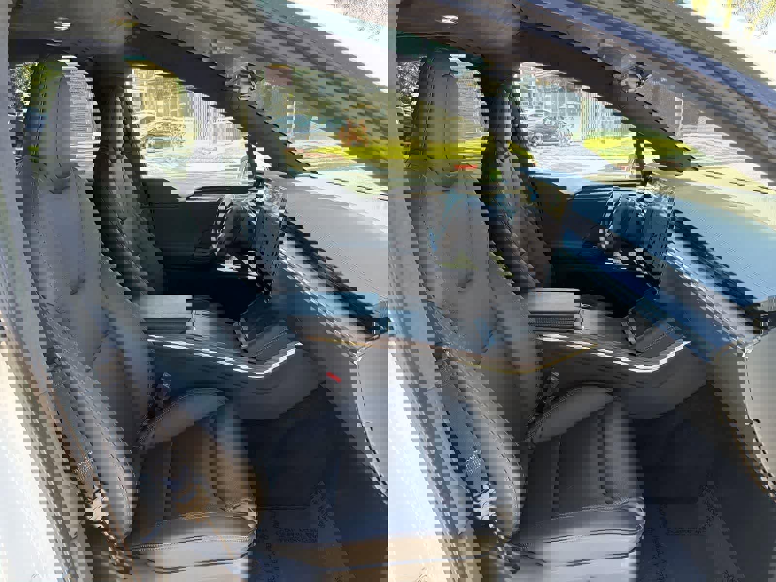 Used 2023 Tesla Model X image 35