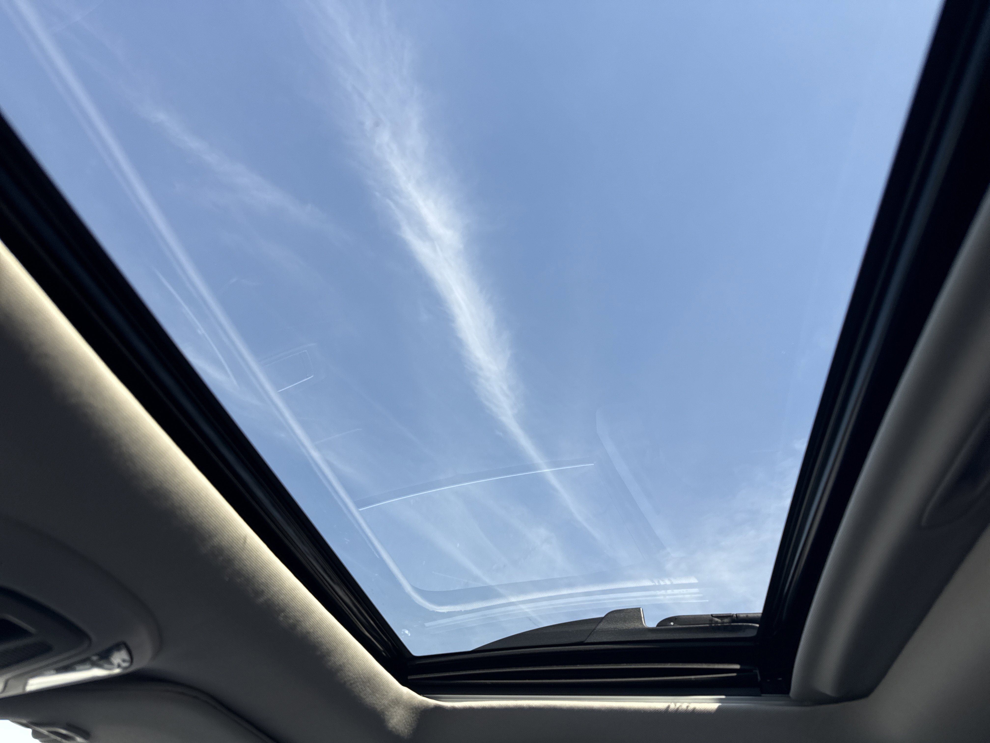 Used 2025 Subaru Outback Limited XT image 8