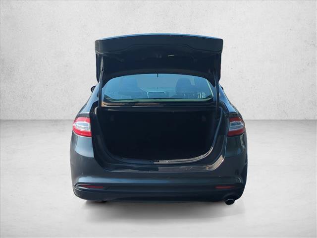 Used 2016 Ford Fusion SE FWD image 6