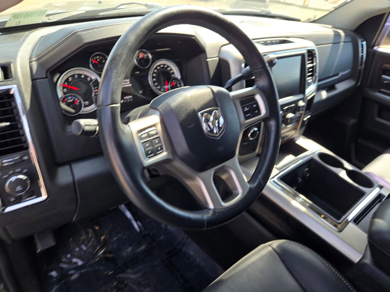 Used 2014 RAM 2500 Laramie w/ Convenience Group image 16