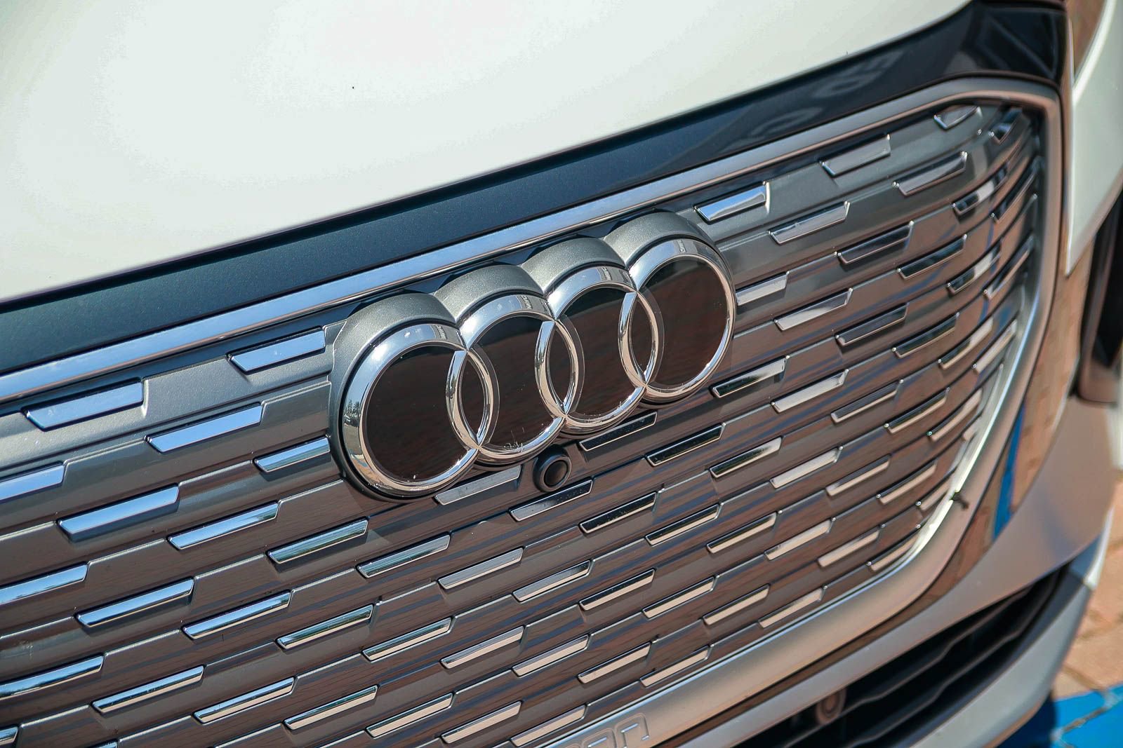 Used 2023 Audi Q4 e-tron Premium Plus w/ Premium Plus AWD/4WD image 12