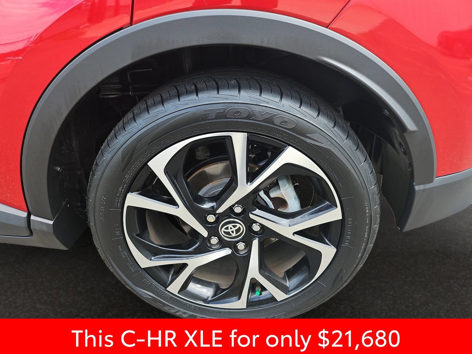 Used 2021 Toyota C-HR XLE FWD image 46