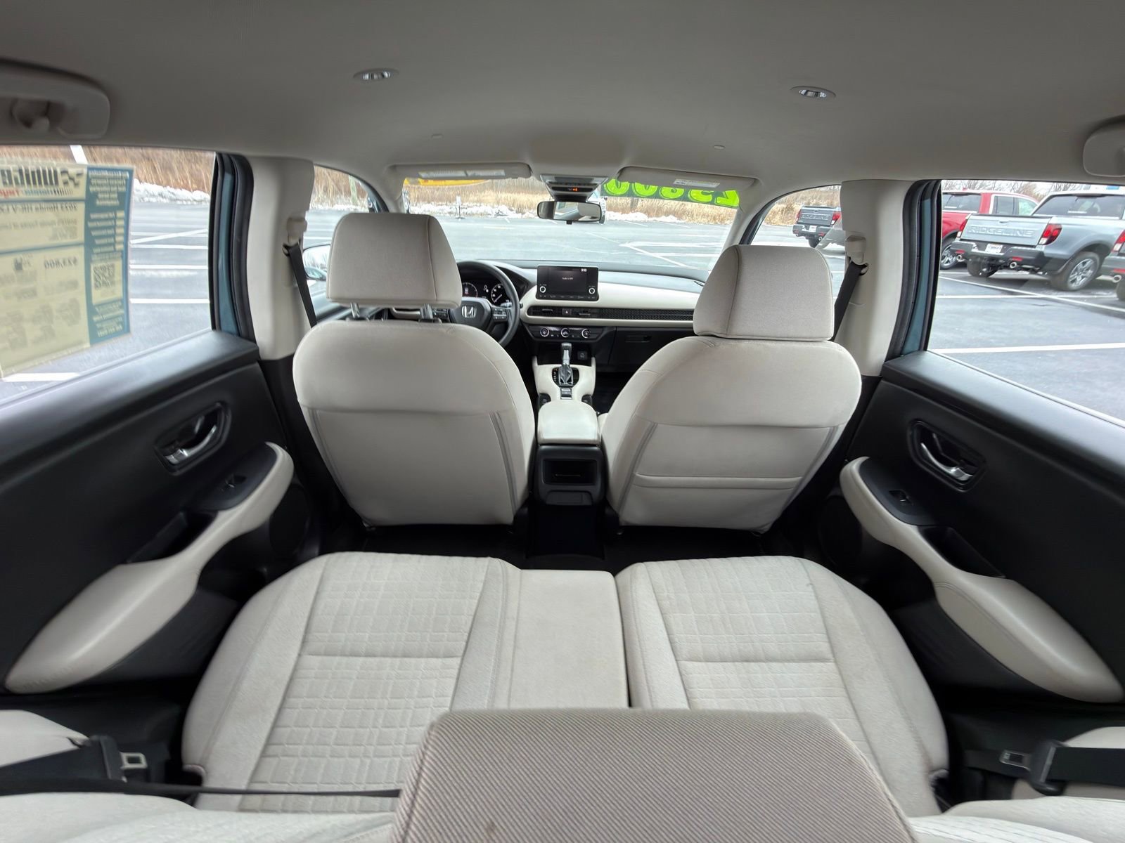 Used 2023 Honda HR-V LX image 27