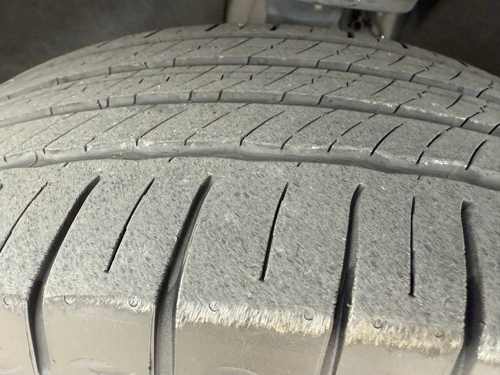 Used 2023 GMC Acadia Denali w/ Denali Ultimate Package image 9