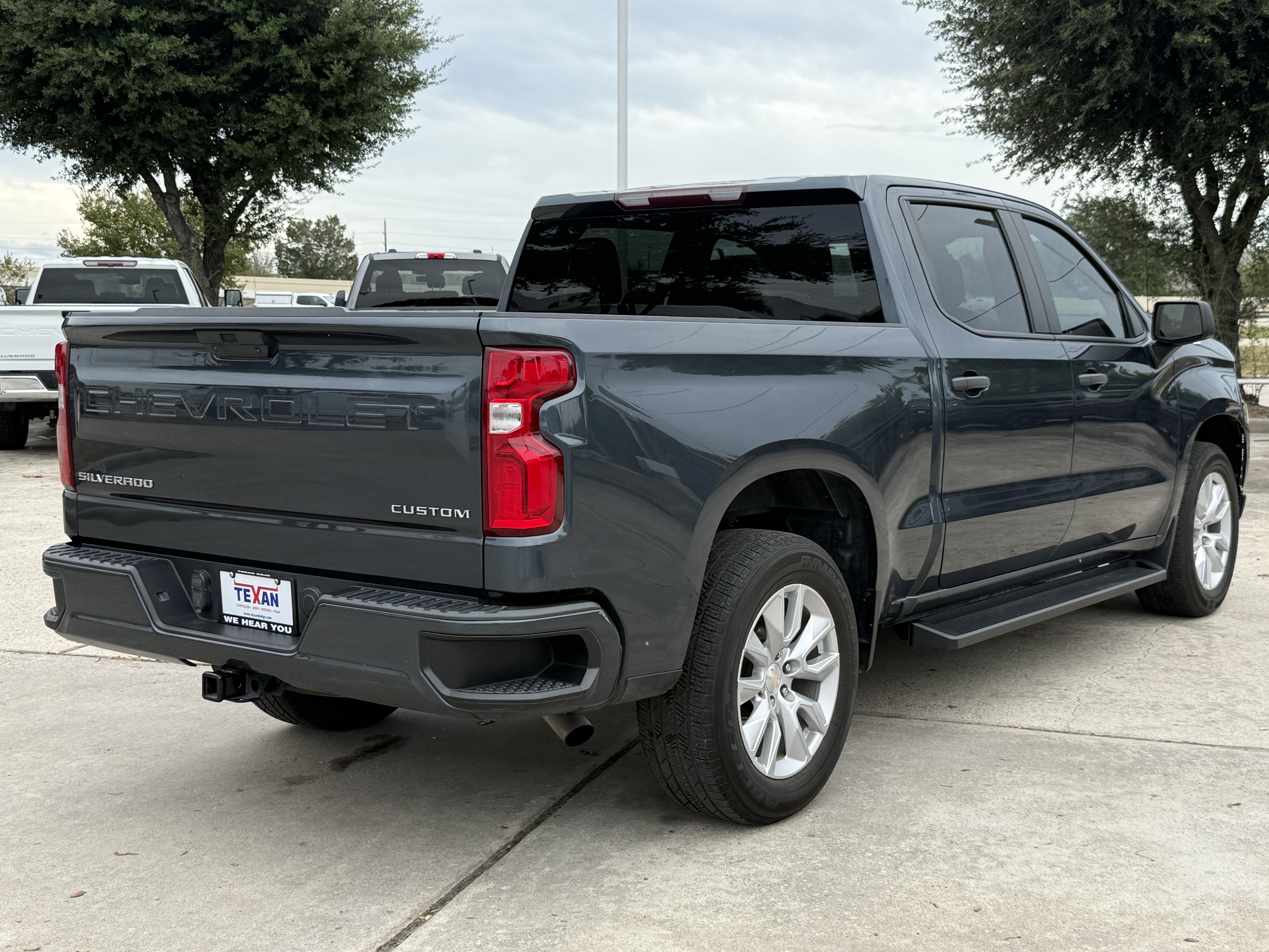 Used 2020 Chevrolet Silverado 1500 Custom w/ Custom Value Package RWD image 5