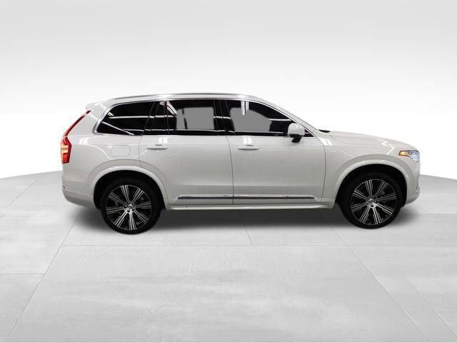 Used 2025 Volvo XC90 B6 Ultra w/ Protection Package Premier image 7