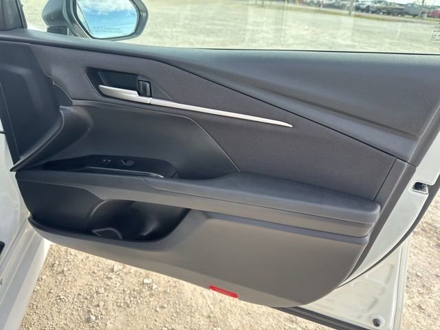 Used 2025 Toyota Camry LE image 19
