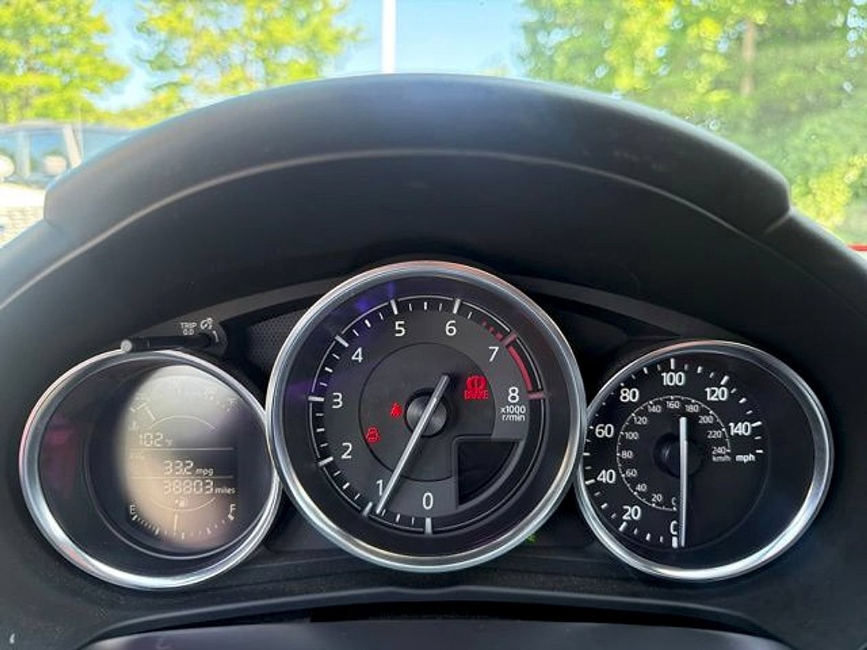 Used 2016 MAZDA MX-5 Miata Grand Touring RWD image 19
