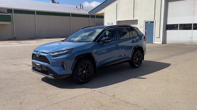 Used 2025 Toyota RAV4 XSE w/ Advanced Technology Package image 4