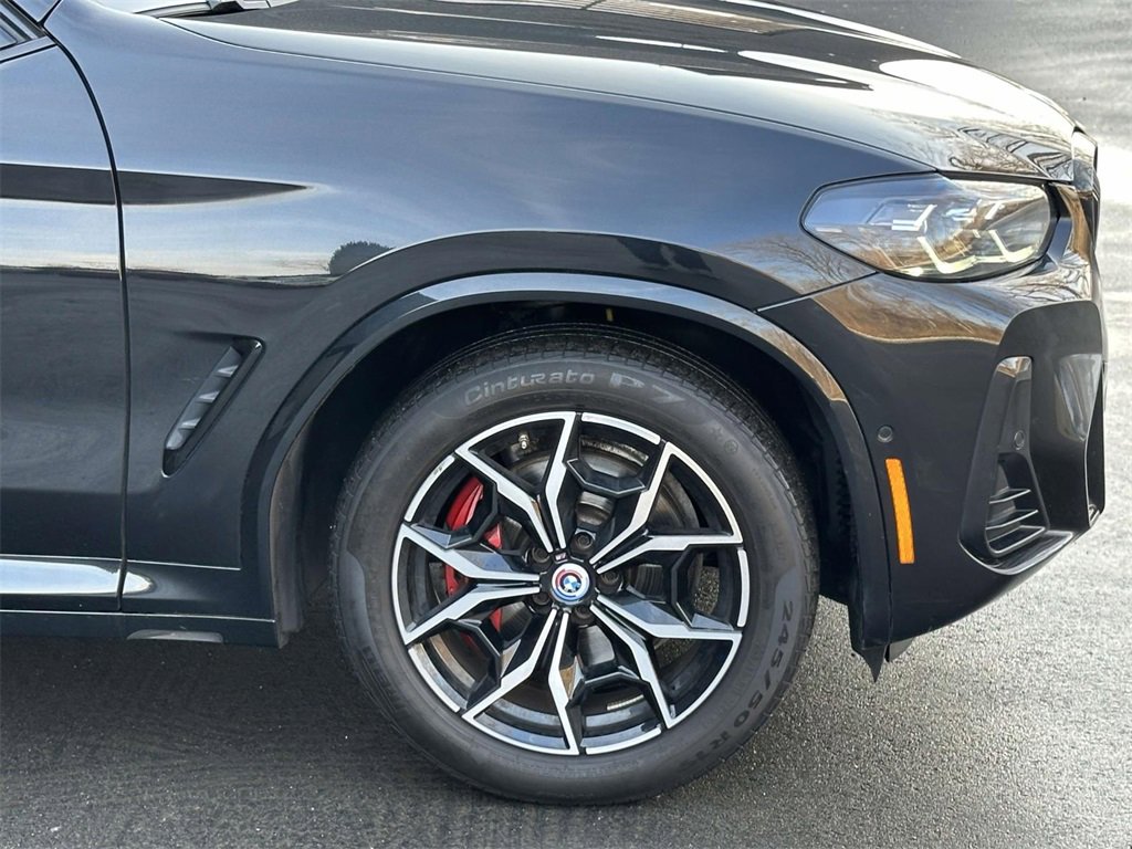 Used 2023 BMW X4 M40i w/ Premium Package image 9