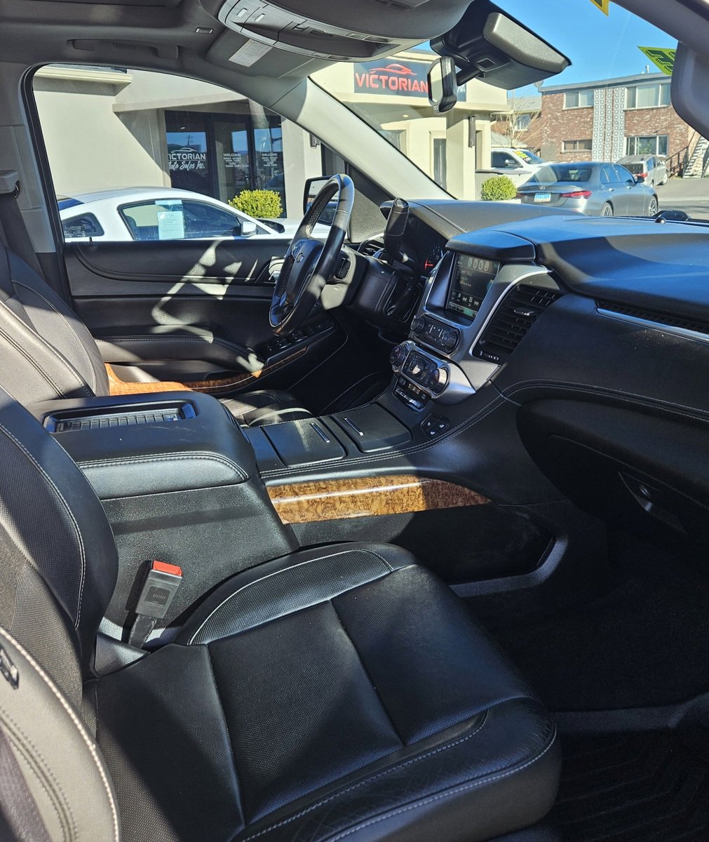 Used 2019 Chevrolet Tahoe Premier w/ RST 6.2L Performance Edition AWD/4WD image 10