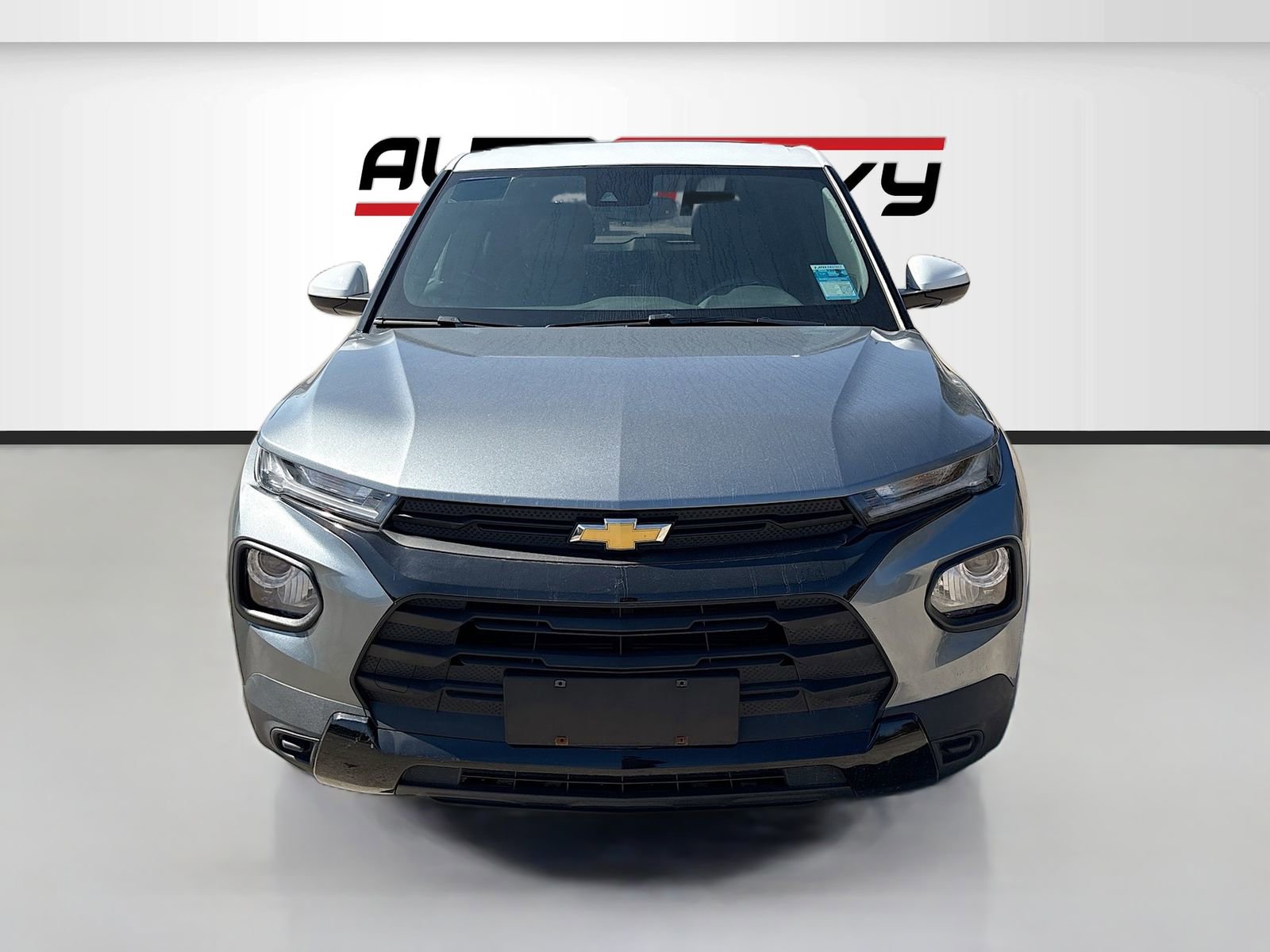 Used 2022 Chevrolet TrailBlazer ACTIV w/ Sun and Liftgate Package FWD image 2