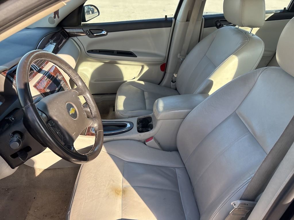 Used 2013 Chevrolet Impala LTZ image 24