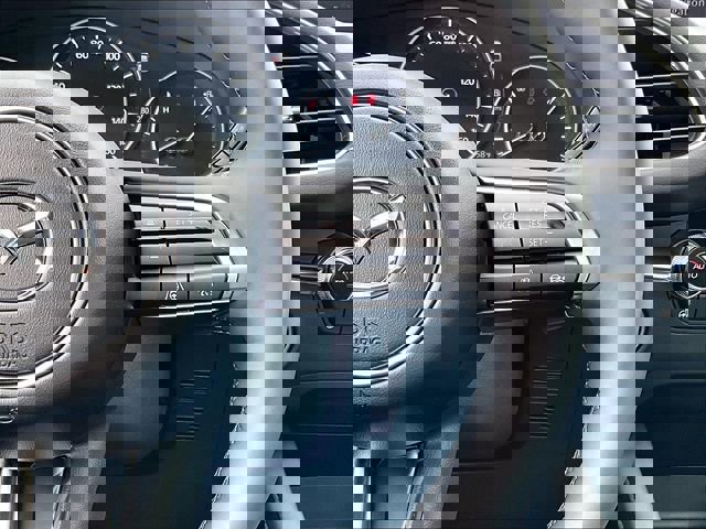 New 2026 MAZDA MAZDA3 Hatchback w/Premium Plus Pkg image 18