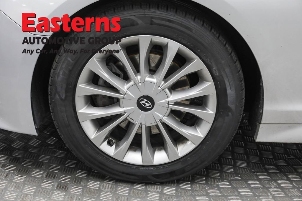 Used 2015 Hyundai Sonata Limited w/ Option Group 05 image 34