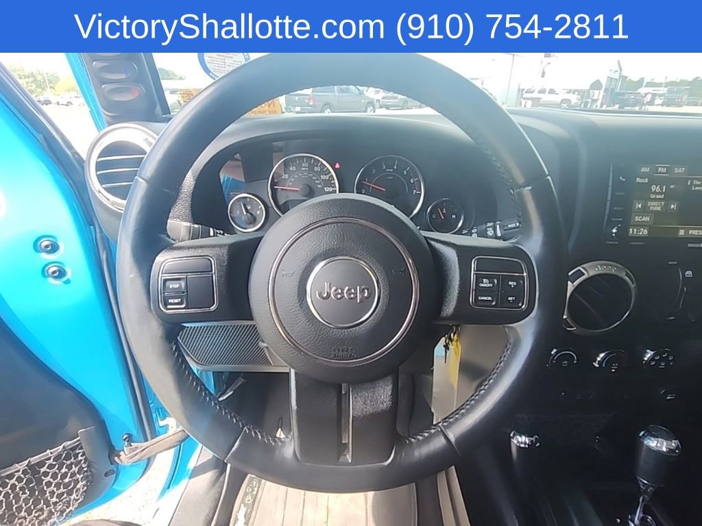 Used 2018 Jeep Wrangler Unlimited Sahara AWD/4WD image 8