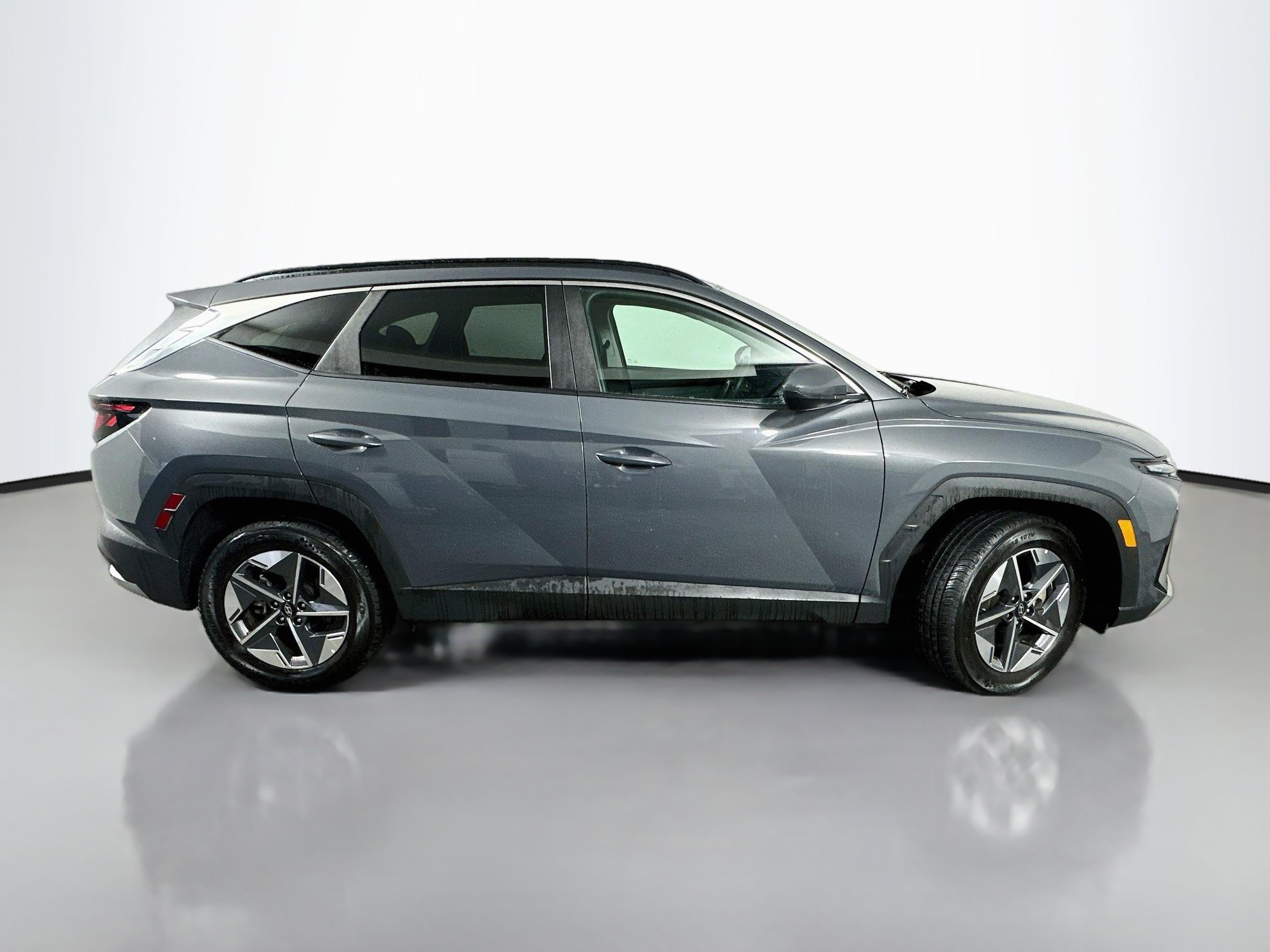 Certified 2025 Hyundai Tucson SEL AWD/4WD image 8