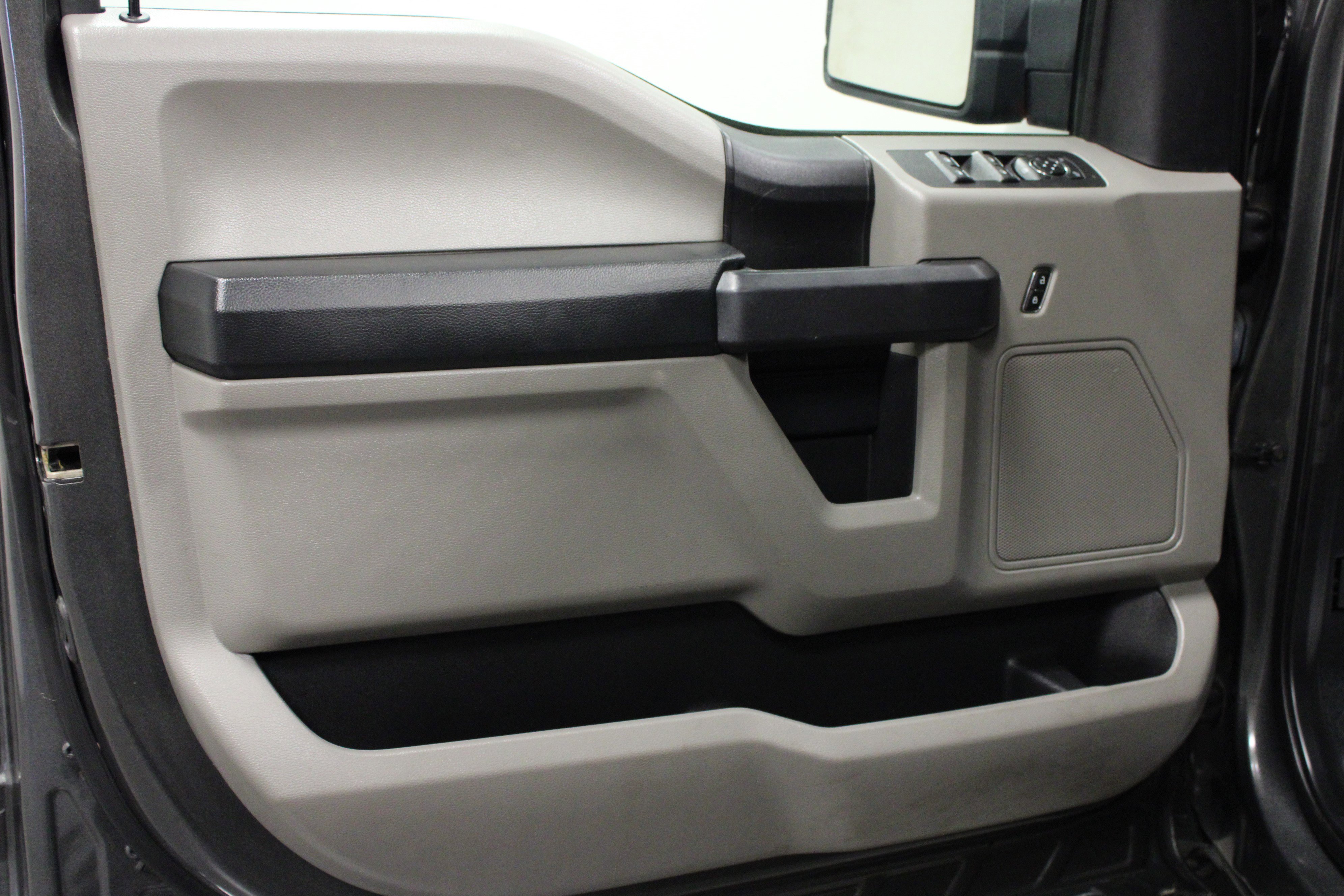 Used 2019 Ford F150 XL image 11