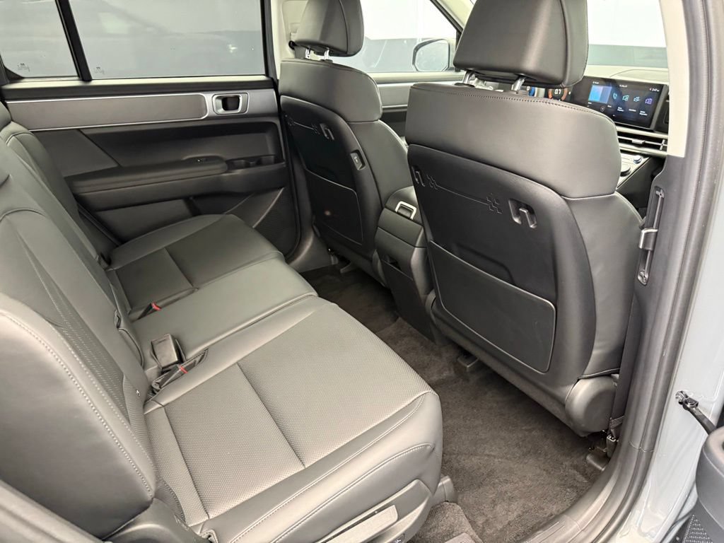 Used 2026 Hyundai Santa Fe SEL FWD image 69