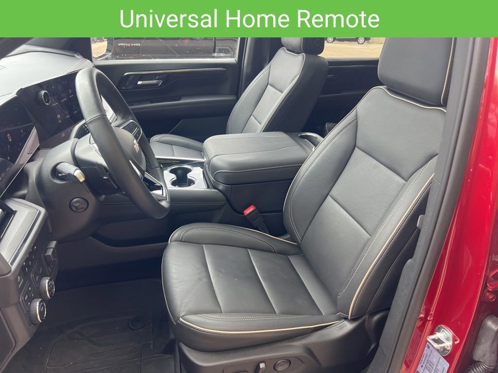 Used 2025 Chevrolet Suburban Premier w/ Sun And Tow Package AWD/4WD image 29