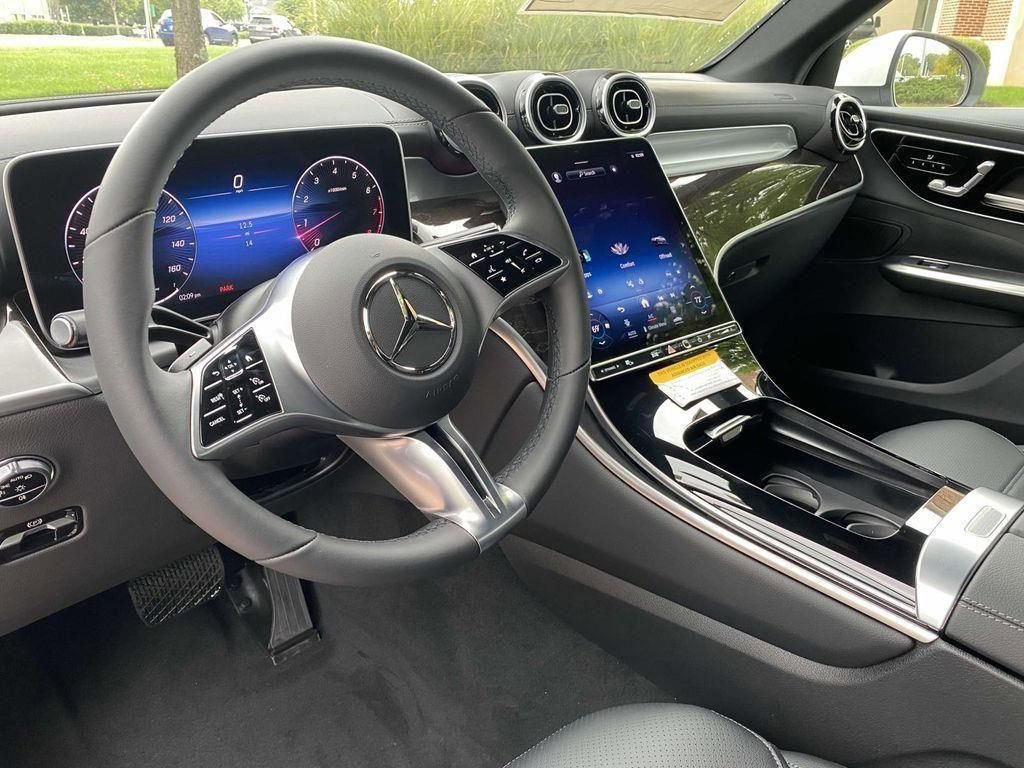 Certified 2024 Mercedes-Benz GLC 300 4MATIC image 33