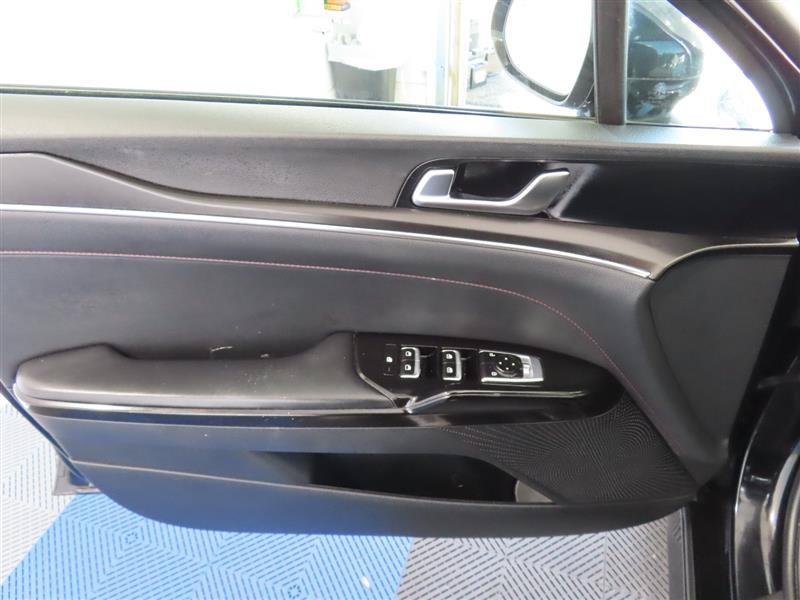 Used 2023 Kia K5 GT FWD image 16