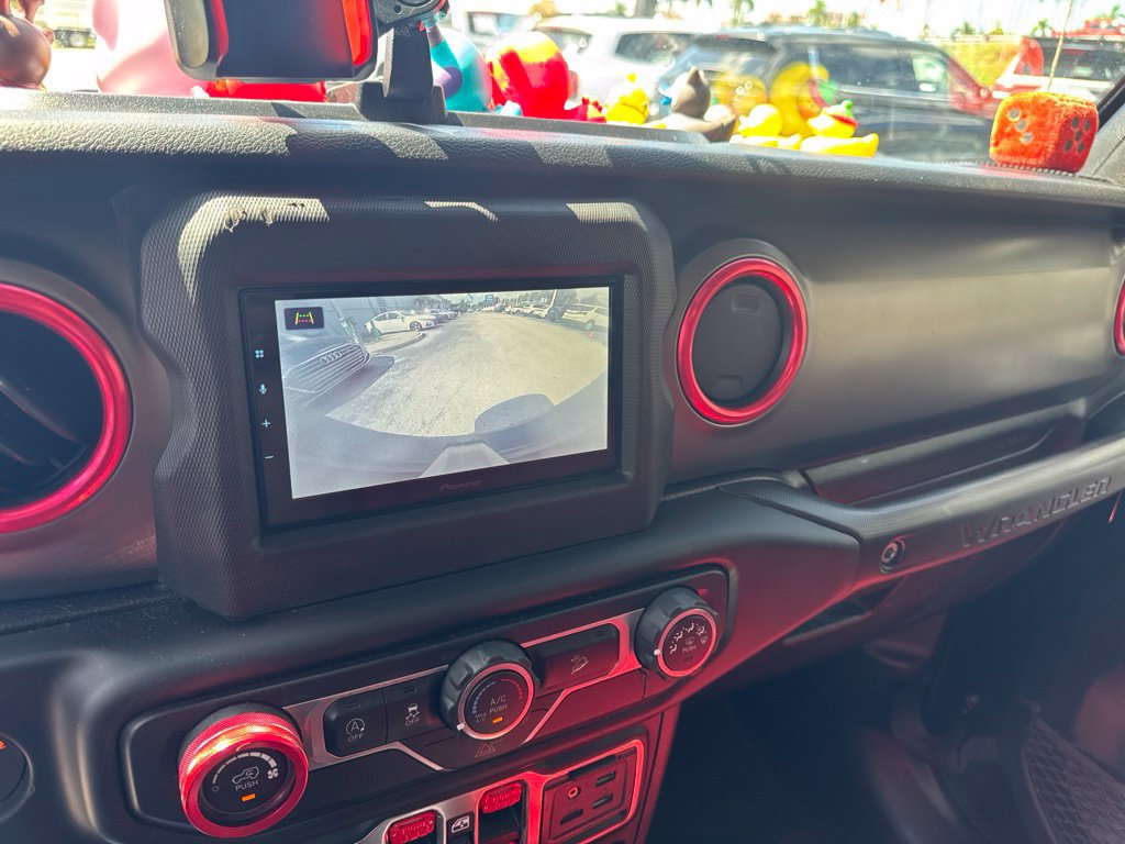 Used 2019 Jeep Wrangler Unlimited Sport S AWD/4WD image 10