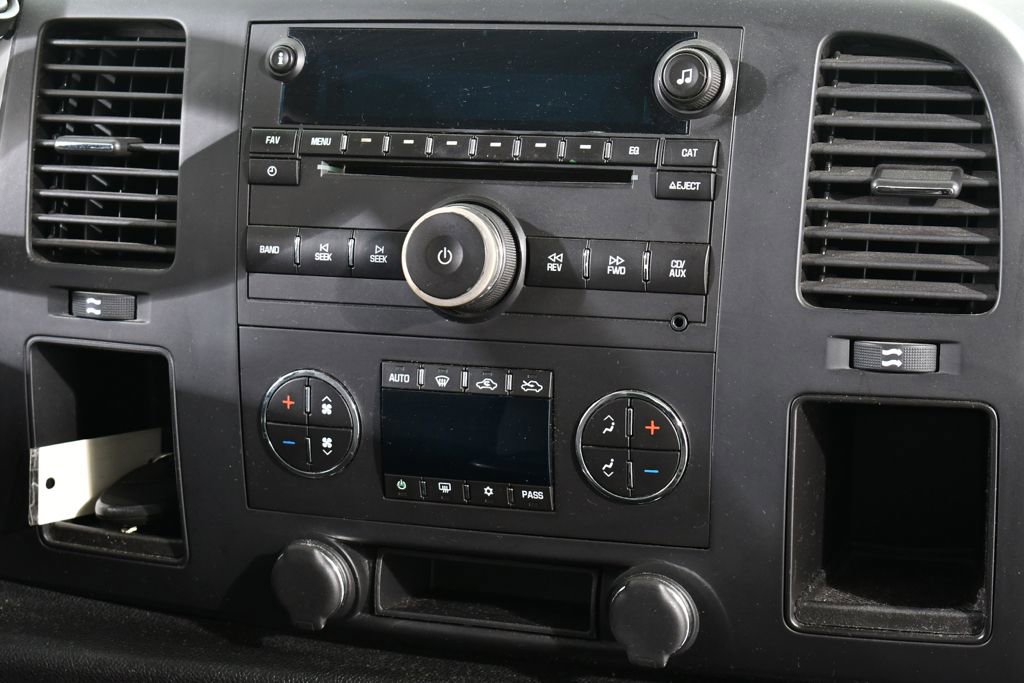 Used 2008 Chevrolet Silverado 1500 LT w/ All Star Edition RWD image 9