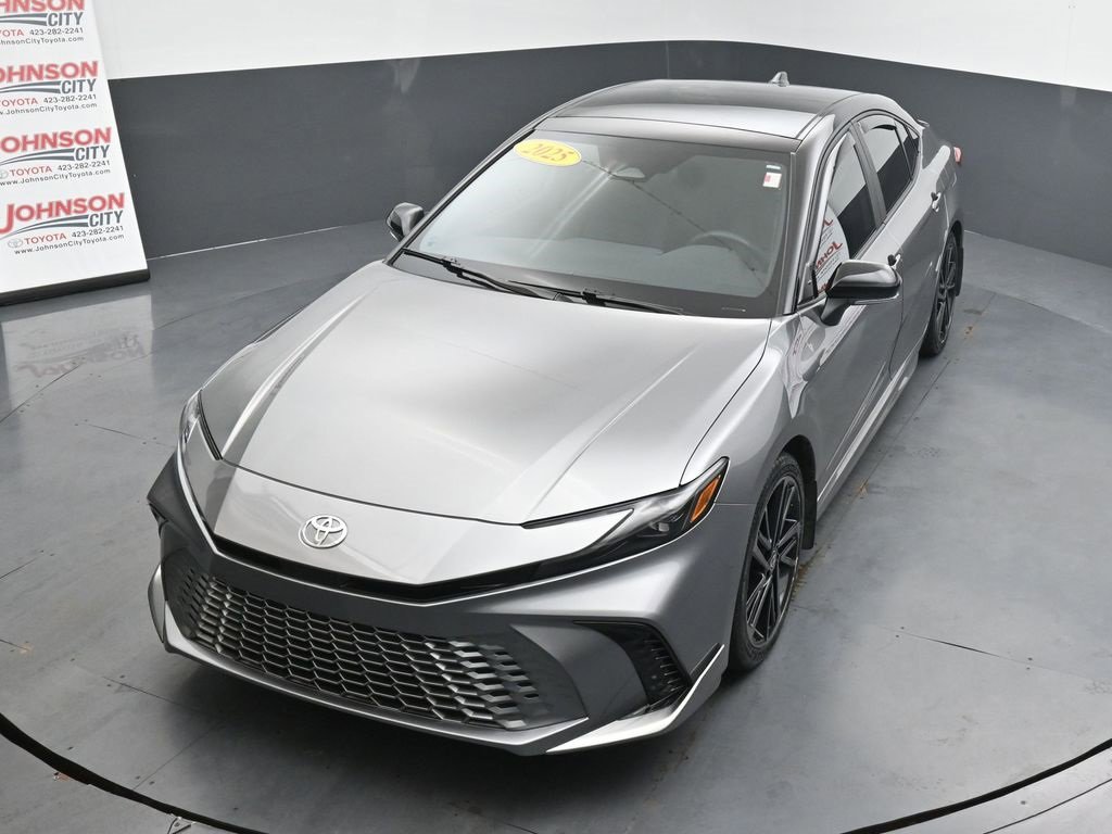 Used 2025 Toyota Camry XSE image 26